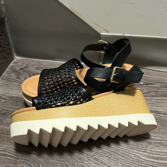 COPY - COPY - Woman’s wedges size 11 - Picture 5 of 8